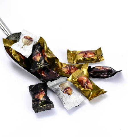 ÇİKOLATALI BADEMLİ HURMA